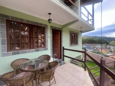 Casa de Condomínio com 3 Quartos à venda, 100m² no Pimenteiras, Teresópolis