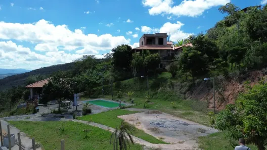 Fazenda/Sítio com 4 Quartos à venda, 2300m² no Ravenópolis (Ravena), Sabará
