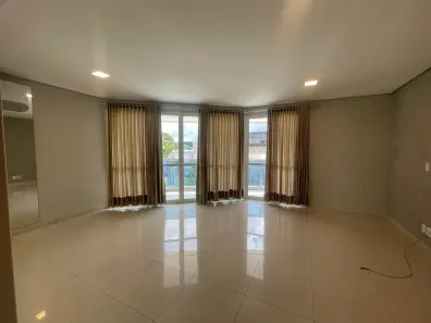 Apartamento com 3 Quartos para alugar, 150m² no Adrianópolis, Manaus
