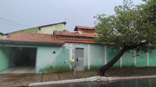 Casa com 3 Quartos para alugar, 168m² no Jardim Brasil, Goiânia