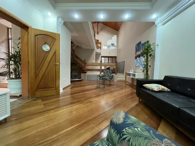 Sobrado com 3 Quartos à venda, 280m² no Vila Alzira, Santo André