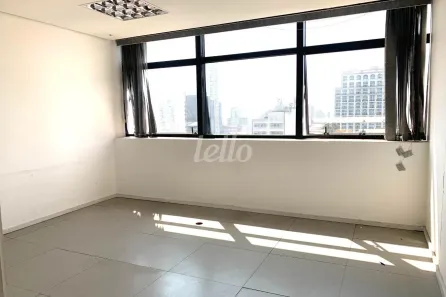 Sala Comercial à venda, 35m² no Vila Gomes Cardim, São Paulo