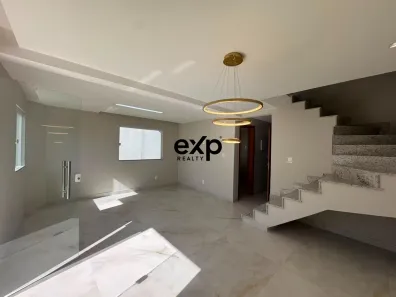 Casa de Condomínio com 4 Quartos para alugar, 140m² no Buraquinho, Lauro de Freitas