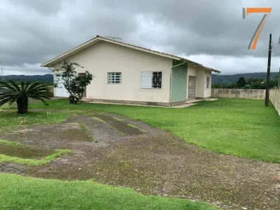 Casa com 3 Quartos para alugar, 120m² no Beira Rio, Biguaçu