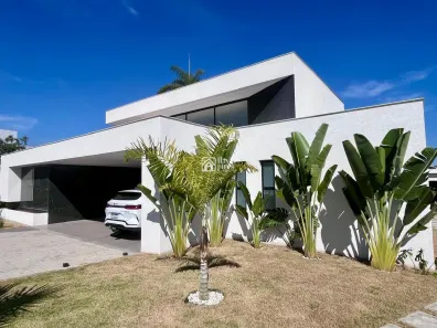 Casa de Condomínio com 4 Quartos à venda, 500m² no Teixeirinha, Betim