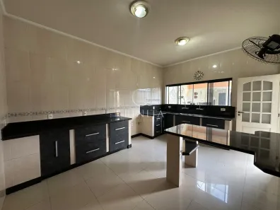 Casa de Condomínio com 5 Quartos para alugar, 180m² no Vargem Pequena, Rio de Janeiro
