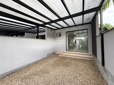 Casa com 2 Quartos para alugar, 102m² no Itoupava Central, Blumenau