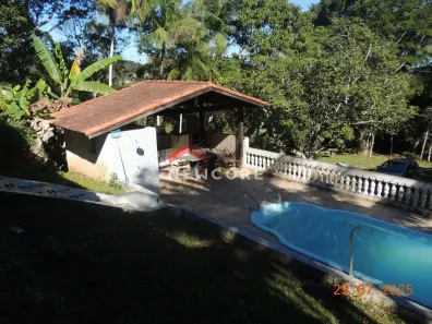 Fazenda/Sítio com 3 Quartos à venda, 140m² no Centro, Juquitiba