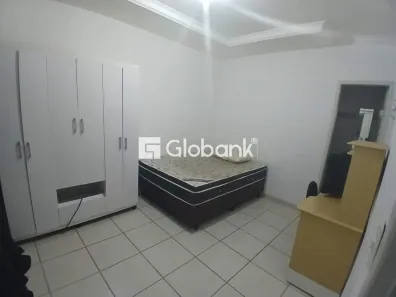 Flat com 1 Quarto para alugar, 12m² no Jardim São Luiz, Montes Claros