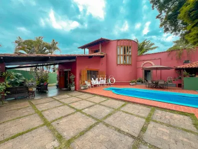 Casa com 3 Quartos à venda, 230m² no Santa Amélia, Belo Horizonte