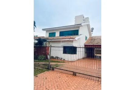Sobrado com 3 Quartos para alugar, 318m² no Vila Aurora I, Rondonópolis