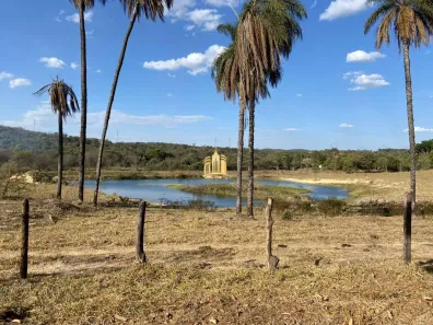 Fazenda/Sítio com 3 Quartos à venda, 600000m² no , Três Marias