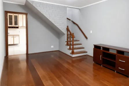Casa com 4 Quartos para alugar, 160m² no Vila Nilo, São Paulo