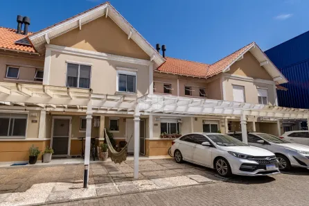 Casa de Condomínio com 4 Quartos à venda, 146m² no Sarandi, Porto Alegre