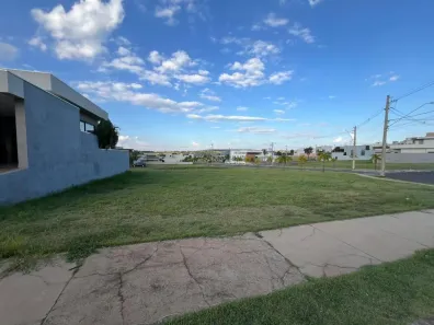 Lote/Terreno à venda, 830m² no Samambaia Parque Residencial, Bauru