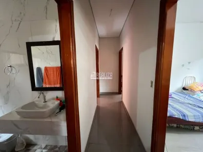 Casa com 3 Quartos à venda, 215m² no Parque das Laranjeiras, Uberaba