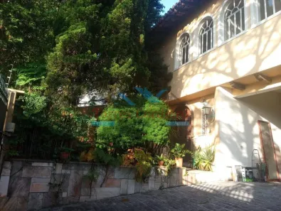 Sobrado com 6 Quartos para alugar, 550m² no Jardim Leonor, São Paulo