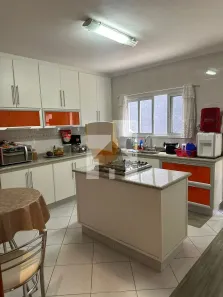 Sobrado com 3 Quartos à venda, 250m² no Jardim Guanciale, Campo Limpo Paulista