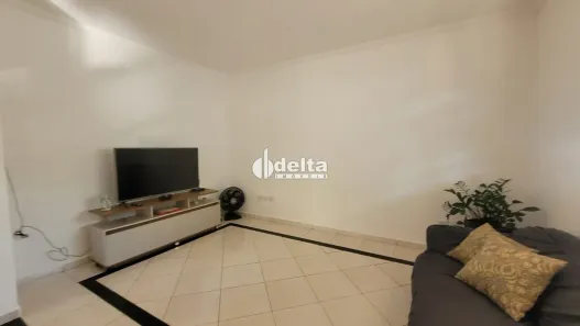 Casa com 4 Quartos à venda, 200m² no Vigilato Pereira, Uberlândia