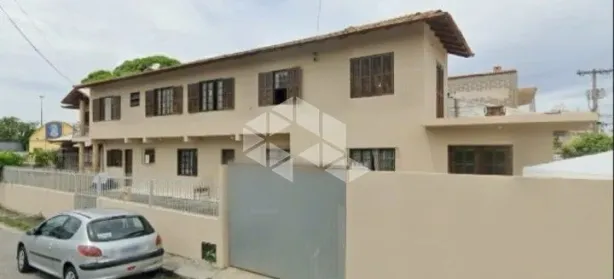 Casa com 5 Quartos à venda, 180m² no Balneário, Florianópolis