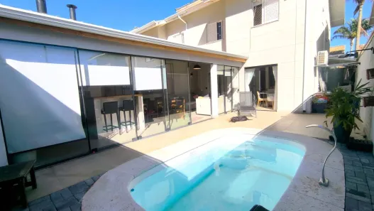 Casa de Condomínio com 4 Quartos à venda, 180m² no Chácaras Saudáveis e Encantadoras, Jundiaí