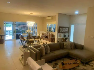 Casa com 3 Quartos à venda, 387m² no Centro, Piracicaba