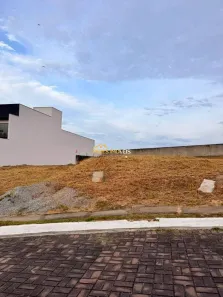 Lote/Terreno à venda, 250m² no Mar do Norte, Rio das Ostras