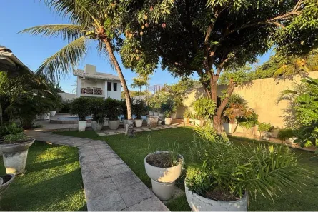 Sobrado com 5 Quartos à venda, 439m² no Cidade dos Funcionários, Fortaleza