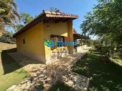 Fazenda/Sítio com 3 Quartos à venda, 160m² no Centro, Igaratá