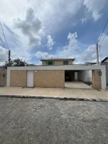 Casa de Condomínio com 5 Quartos à venda, 300m² no Santa Amélia, Maceió