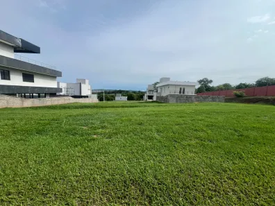 Lote/Terreno à venda, 300m² no Jardins Barcelona, Senador Canedo