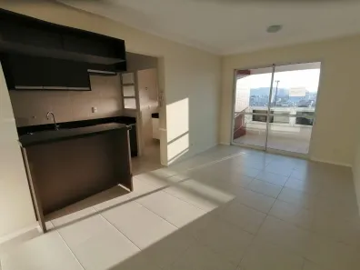 Apartamento com 2 Quartos à venda, 68m² no Capoeiras, Florianópolis