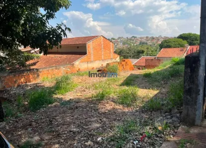 Lote/Terreno à venda, 250m² no Jardim Colúmbia D, Londrina