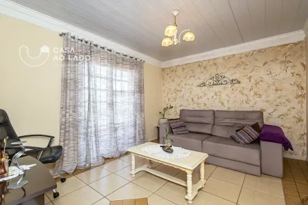 Sobrado com 3 Quartos à venda, 180m² no Novo Mundo, Curitiba