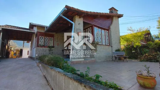 Casa com 3 Quartos à venda, 480m² no Jardim Cascata, Teresópolis