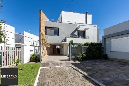 Casa de Condomínio com 3 Quartos à venda, 239m² no Hípica, Porto Alegre