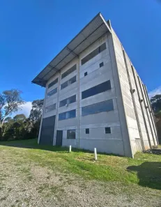 Galpão/Depósito/Armazém para alugar, 500m² no Ana Rech, Caxias do Sul