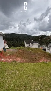 Lote/Terreno à venda, 325m² no Imbiry, Campos do Jordão