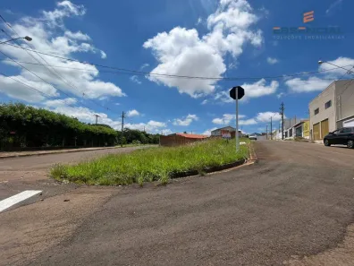 Lote/Terreno à venda, 268m² no Jardim Ypê, Botucatu