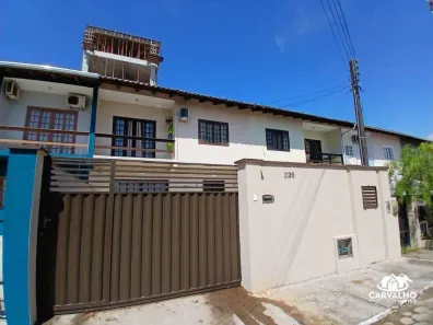 Sobrado com 3 Quartos à venda, 100m² no Itacolomi, Balneário Piçarras