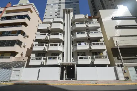 Prédio Residencial à venda, 280m² no Meia Praia, Itapema