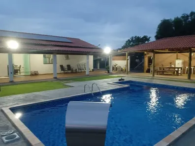 Fazenda/Sítio com 3 Quartos à venda, 1500m² no Bairro dos Pires, Limeira