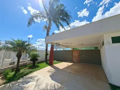 Casa com 3 Quartos à venda, 165m² no Maria Lúcia, Londrina