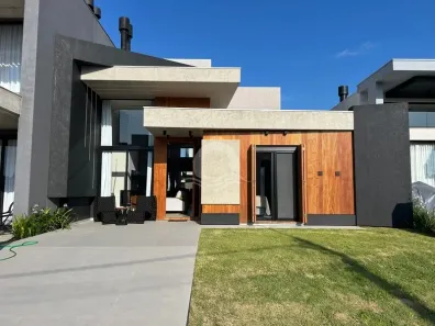 Casa de Condomínio com 4 Quartos à venda, 150m² no , Xangri-lá