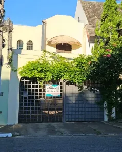 Casa com 3 Quartos à venda, 210m² no Moema, São Paulo
