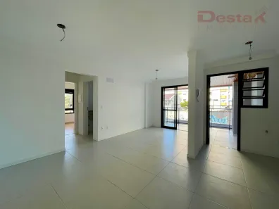 Apartamento com 2 Quartos à venda, 73m² no Barreiros, São José