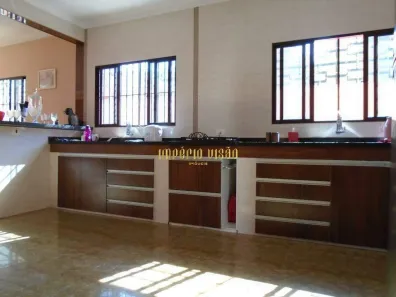 Sobrado com 5 Quartos à venda, 487m² no Centro, Suzano