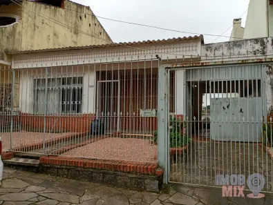 Casa com 3 Quartos à venda, 161m² no Chácara das Pedras, Porto Alegre