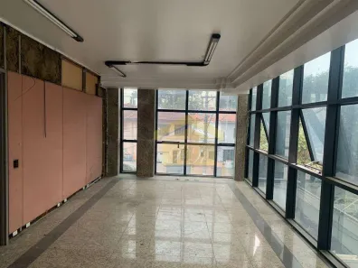 Prédio Comercial para alugar, 490m² no Campo Belo, São Paulo