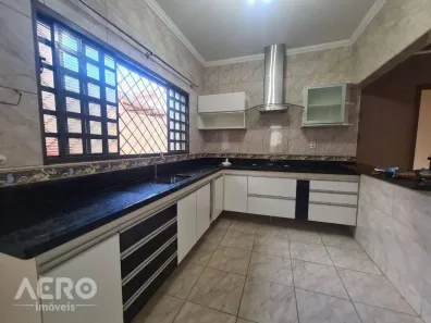 Casa com 3 Quartos à venda, 193m² no Parque Vista Alegre, Bauru